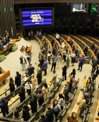 Congresso aprova projeto que torna permanente a nova isenção do Imposto de Renda