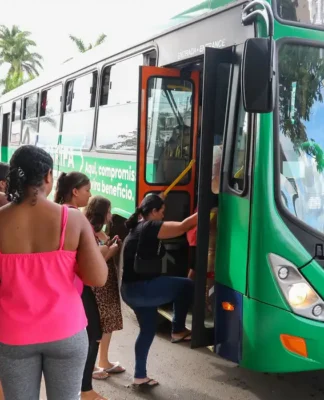 Setor de serviços cresce 0,1% em agosto e amplia recorde