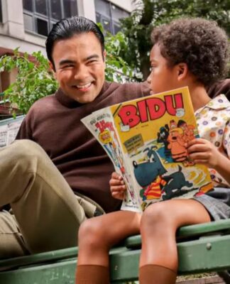 Cena do filme em que Maurício de Sousa é interpretado por seu filho Mauro de Sousa