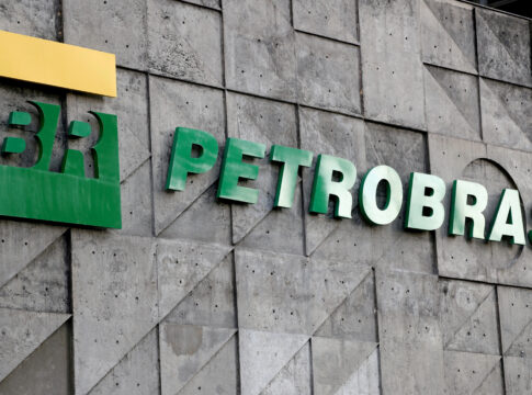 Petrobras aumenta produção e bate recorde de extração no 3º trimestre