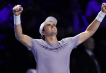 João Fonseca comemora classificação para a final do ATP 500 da Basileia