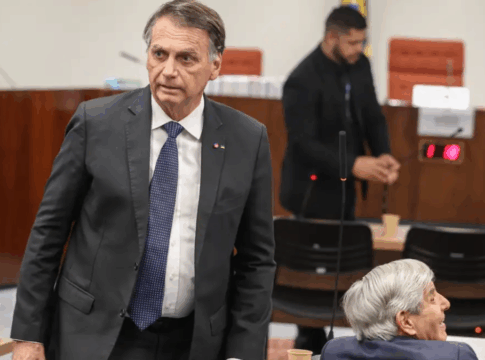 Imagem do ex-presidente Jair Bolsonaro durante o interrogatório dele no STF no processo que apura tentativa de golpe de estado