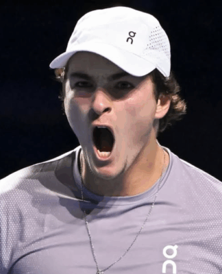 João Fonseca grita em comemoração