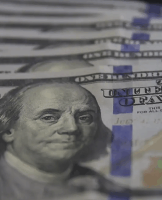 Dólar cai a R$ 5,53, Ibovespa retoma 160 mil pontos e mercado entra em clima de alívio