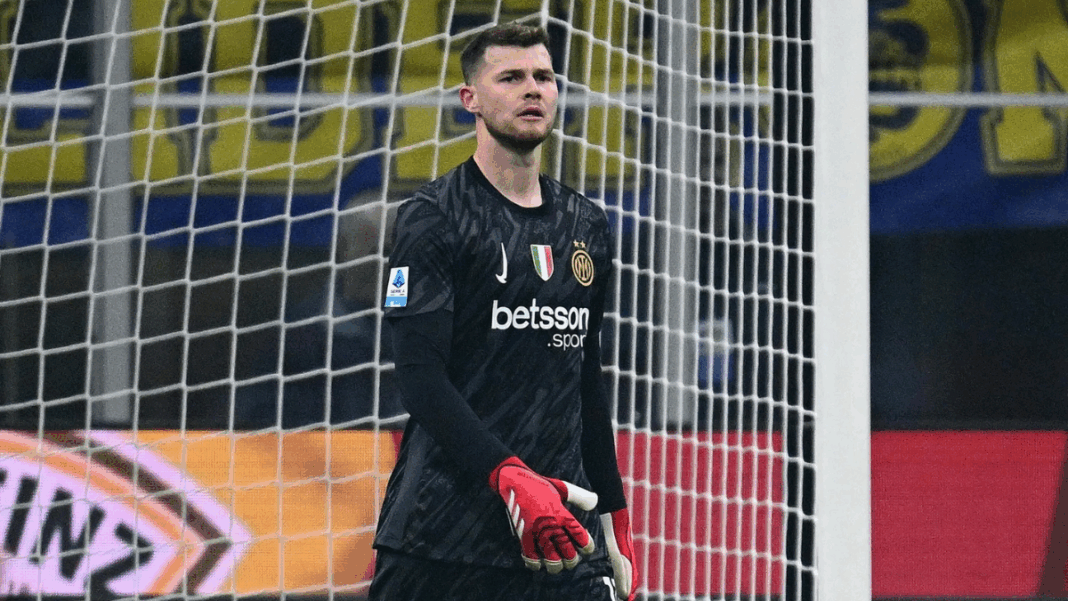 Goleiro Josep Martínez em campo