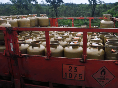 Beneficiários com NIS final 2 recebem Auxílio Gás nesta terça-feira