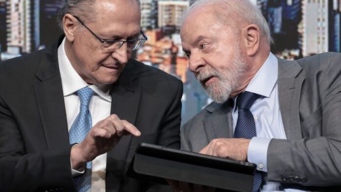 Lula anuncia programa de habitação para a classe média