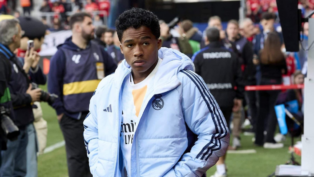 Atacante Endrick antes de uma partida do Real Madrid