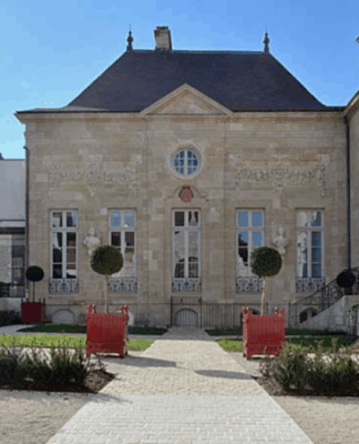 Maison des Lumières, na França, foi alvo de roubo dias após o Museu do Louvre