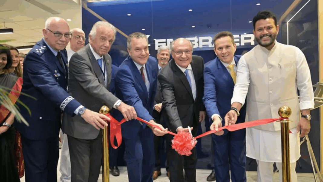 O vice-presidente Geraldo Alckmin e comitiva brasileira em viagem internacional à Índia