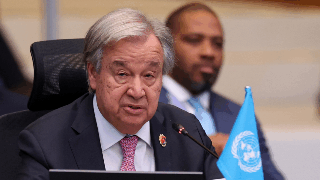 Secretário-geral da ONU, António Guterres, falando durante conferência da ONU