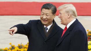 Líder americano Donald Trump à direita e o líder Chinês Xi Jinping à Esquerda