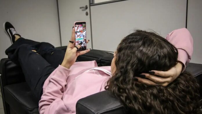 Ansiedade, filhos e redes sociais: como a tempestade perfeita afeta o comportamento dos jovens