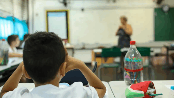 Governo abre canal para sugestões sobre uso de IA na educação