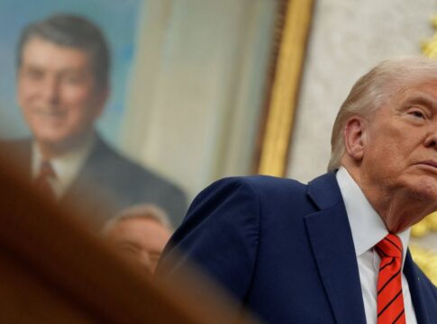 Trump ameaça controles de exportação de peças da Boeing em resposta à China