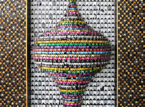 Exposição no Rio valoriza imaginário periférico de Deneir Martins