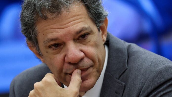 Haddad diz que governo espera política monetária “substancialmente diferente” no fim de 2026