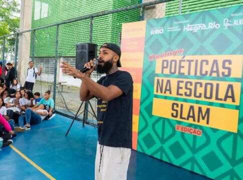 Projeto leva batalha de poesias a escolas públicas do Rio de Janeiro