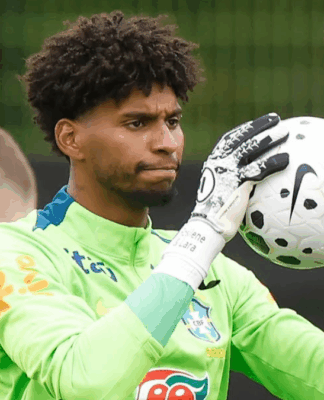 Hugo Souza revela ansiedade para estreia na seleção: “Frio na barriga”