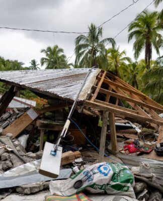 Forte terremoto de magnitude 7,4 atinge Filipinas; alertas de tsunami são suspensos