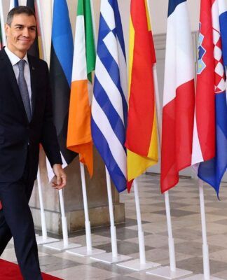 Trump sugere expulsar Espanha da aliança da Otan