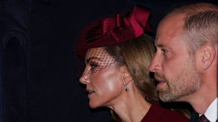 Princesa britânica Kate alerta que tempo de tela alimenta “epidemia da desconexão”