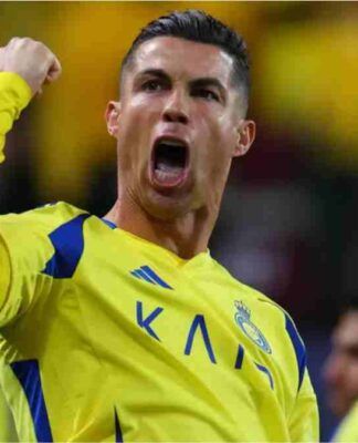 Cristiano Ronaldo se torna primeiro bilionário do futebol, diz relatório