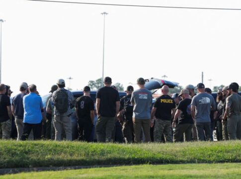 Explosão em fábrica de munições no Tennessee deixa 19 desaparecidos