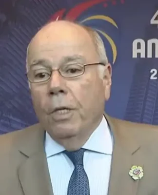 Reuniões para suspender tarifaço começam ainda hoje, diz Mauro Vieira