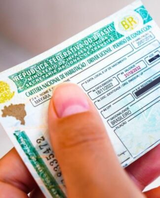 Imagem colorida de CNH