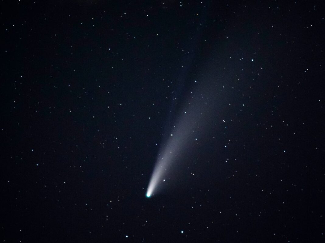 Cometa no céu