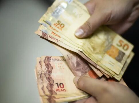 Mercado financeiro reduz para 4,72% previsão de inflação em 2025