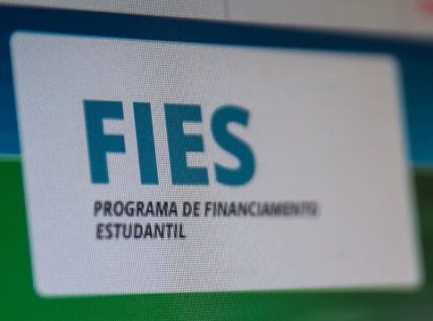 Fundo de Financiamento Estudantil (Fies)