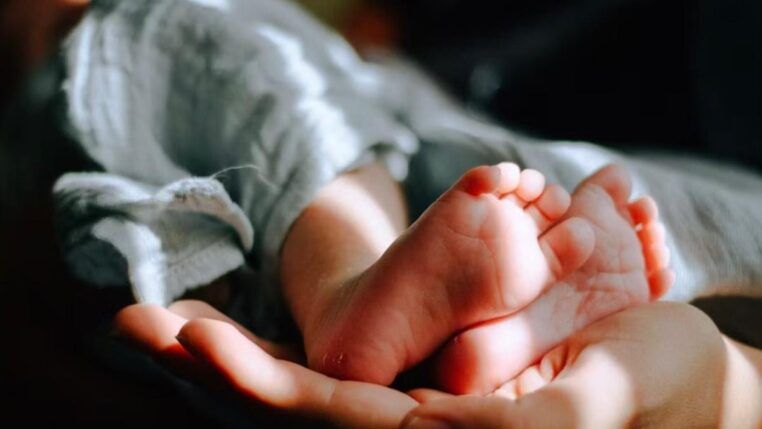 Imagem colorida de bebê