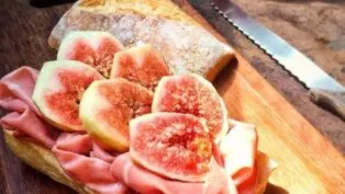 Imagem colorida de sanduiche