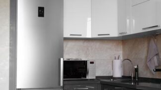 Geladeira na cozinha