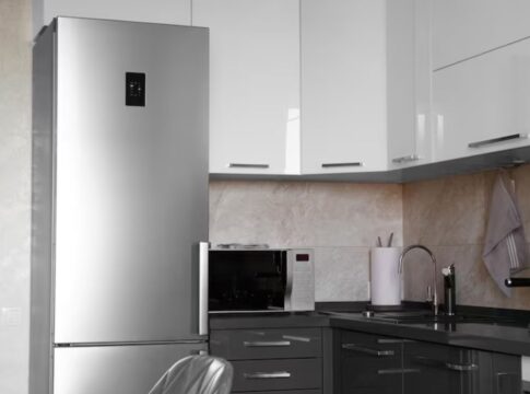 Geladeira na cozinha