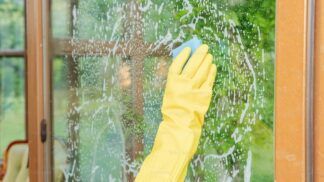 Imagem colorida de limpeza de vidro