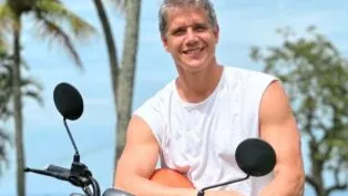 Apresentador Márcio Garcia