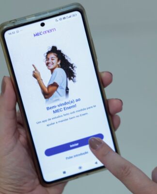 Aplicativo MEC Enem no celular