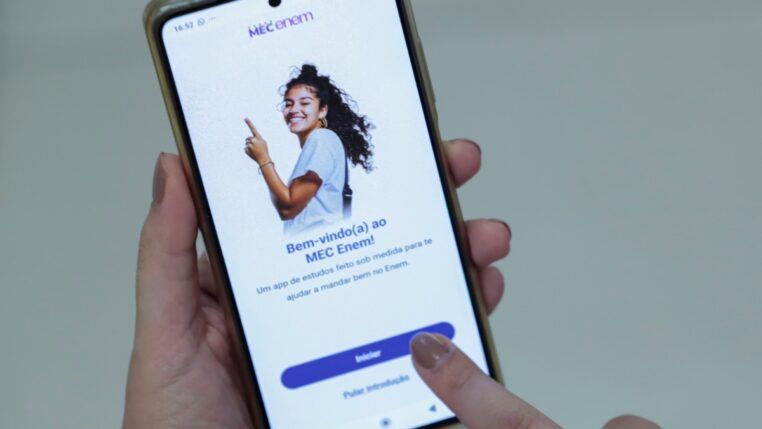 Aplicativo MEC Enem no celular