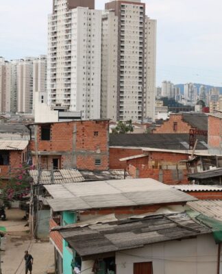 Favela do Moinho: Justiça suspende demolições e pede presença da PM contra invasões