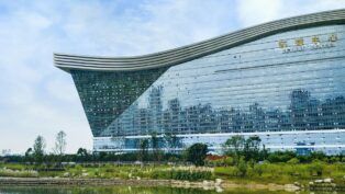 New Century Global Center, maior prédio do mundo, fica localizado em Chengdu, na China