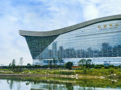 New Century Global Center, maior prédio do mundo, fica localizado em Chengdu, na China
