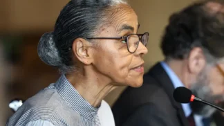 A ministra do Meio Ambiente, Marina Silva, participa de plenária no segundo dia da Pré-Cop30