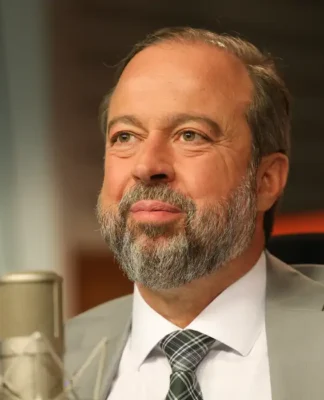 Não precisaremos do horário de verão neste ano, diz Alexandre Silveira