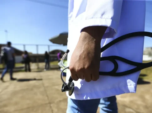 Inep abre inscrições para médicos elaboradores e revisores de exames