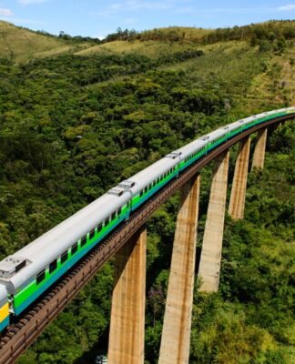 Trem da Vale que liga Vitória (ES) a Belo Horizonte (MG)