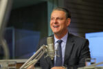 O ministro da Agricultura e Pecuária, Carlos Fávaro, participa do programa Bom Dia, Ministro.