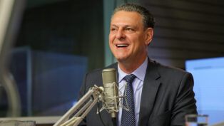 O ministro da Agricultura e Pecuária, Carlos Fávaro, participa do programa Bom Dia, Ministro.